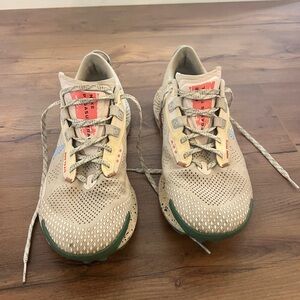 Size 10.5 - Nike Pegasus Trail 3 Light Soft Pink Ember W